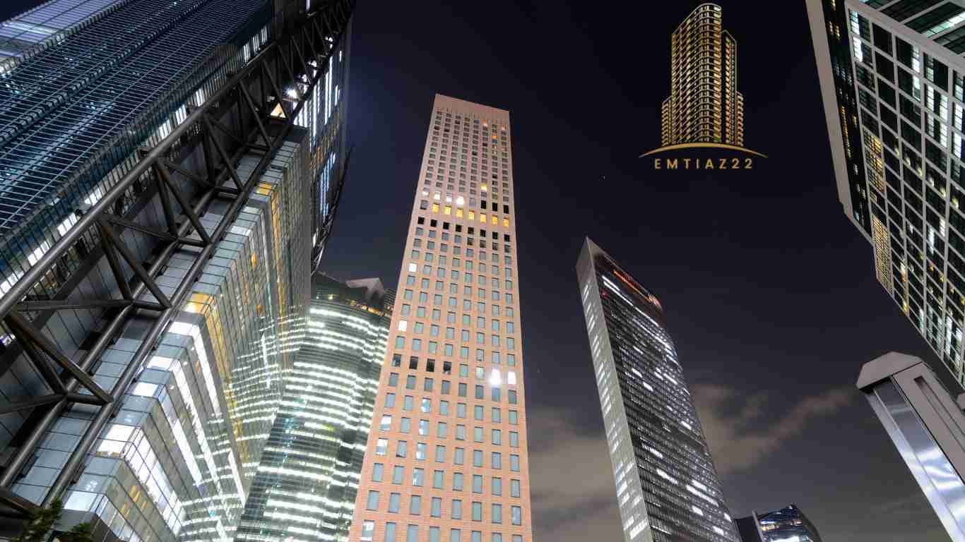 سازههای خاص در فضای باز