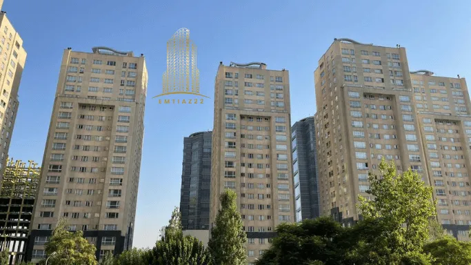 املاک دریاچه چیتگر