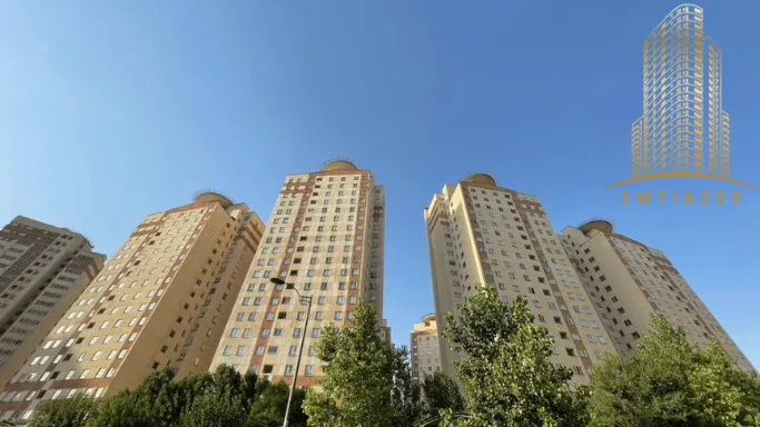 املاک دریاچه چیتگر
