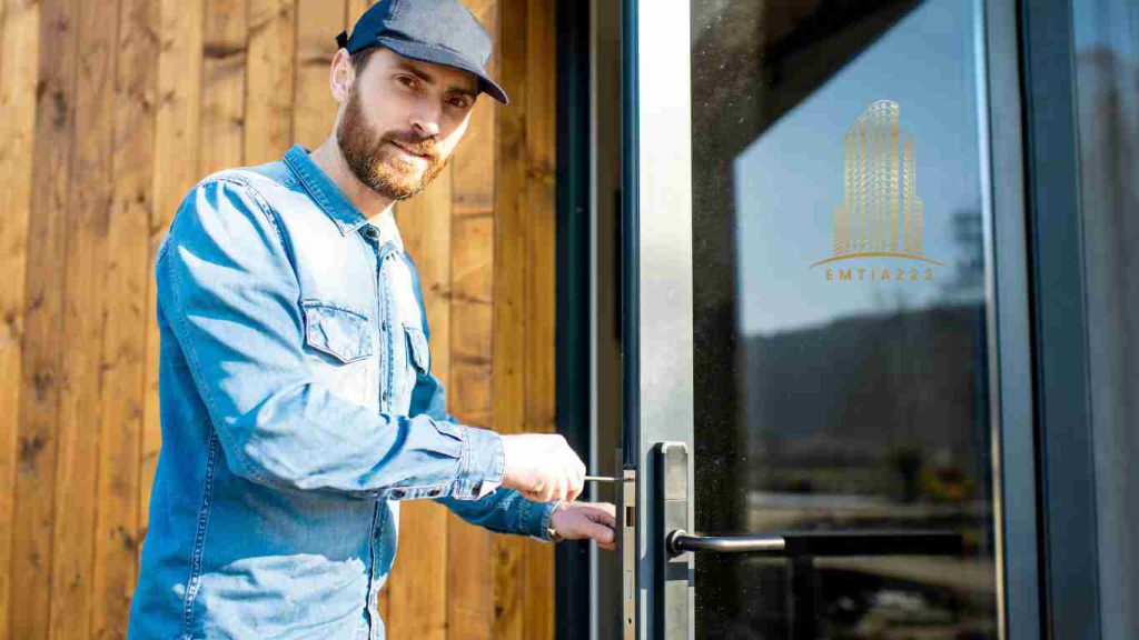 انواع درب‌های ساختمانی