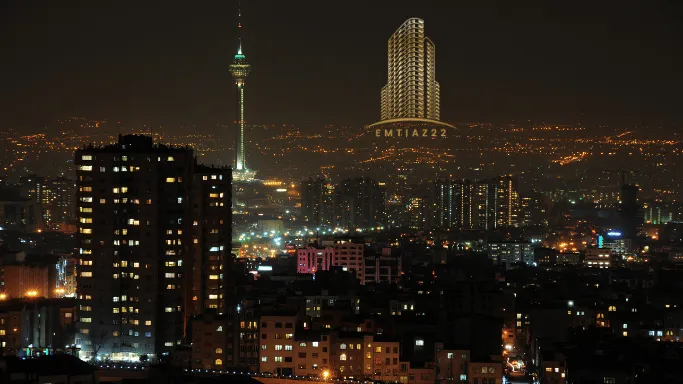 فناوری‌ هوشمند و مدیریت شهرهای عمودی